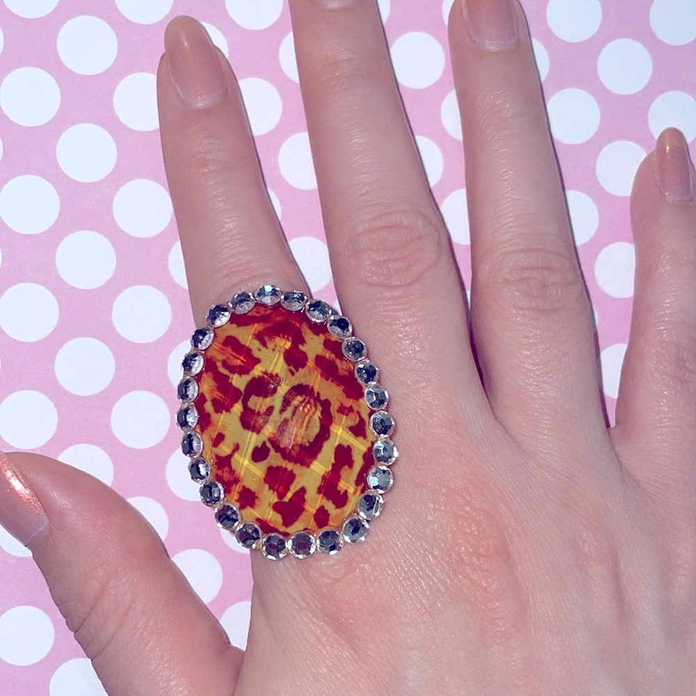 Y2K cheetah crystal ring